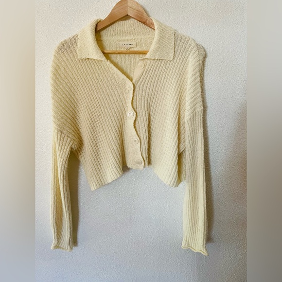 La Hearts Sweaters - LA Hearts cropped V-neck cardigan ribbed knit design long sleeves button-up Sz S